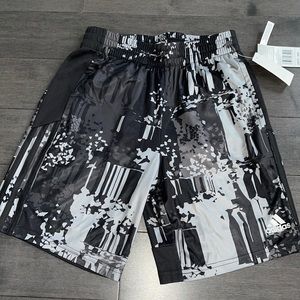 Adidas short. Size M.